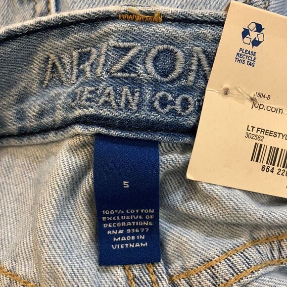 Arizona Jean Company Size 5 highest rise slouchy fit with relaxed leg NWT - Picture 5 of 9